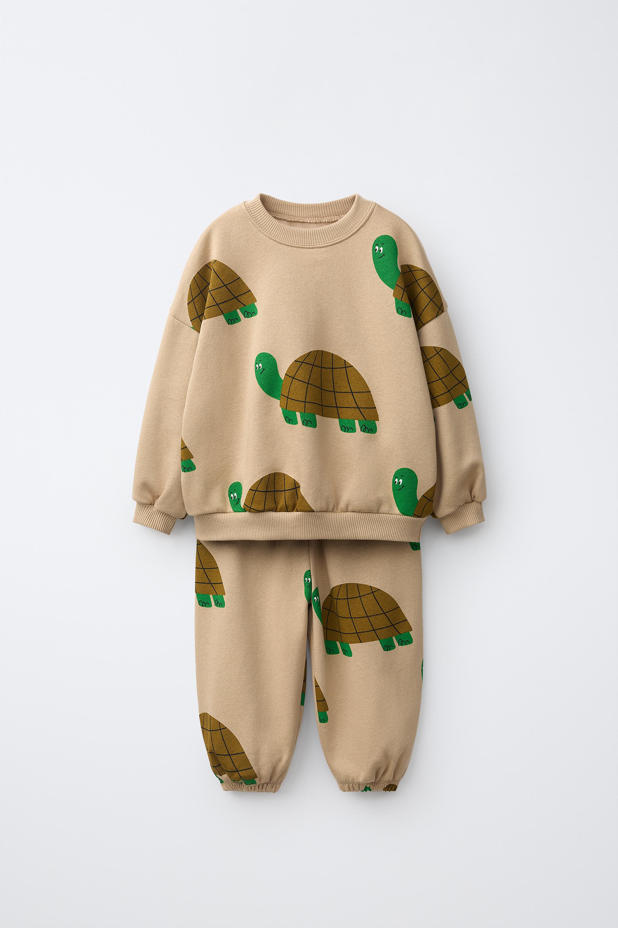 TURTLE JOGGER SWEATSHIRT AND PANTS SET